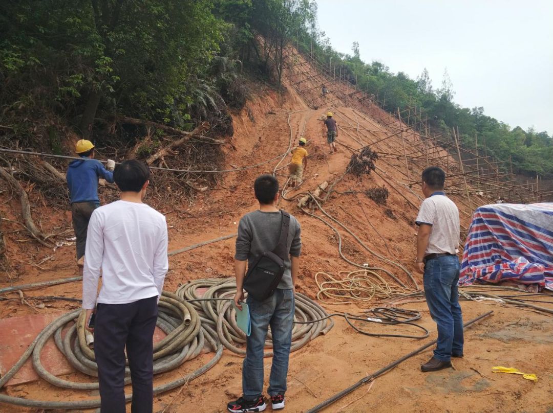 项目走访系列（五）：： 边坡地质灾难监理项目走访 ——把关质量，，，以诚相待，，，15vip太阳集团地灾部的清静允许