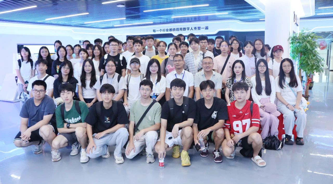 探索未来科技，，共筑智慧桥梁